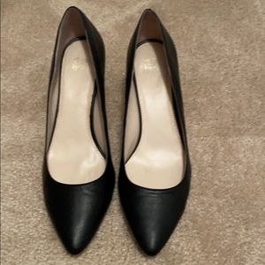 Ladies size 10 black heels